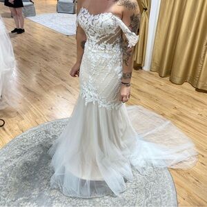 Wedding dress size 6